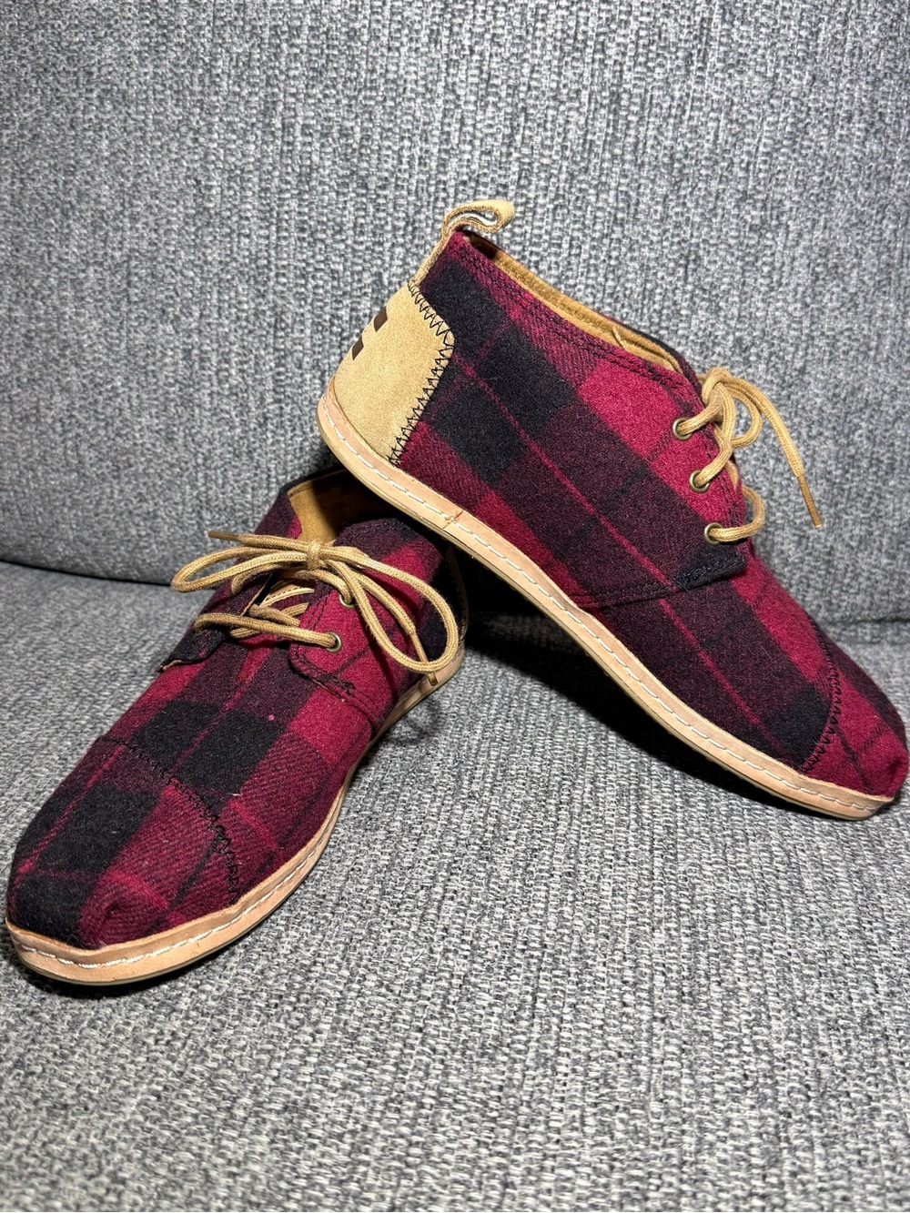 TOMS Women’s Buffalo Check Plaid Lace-Up Bota Chukka Boots ankle shoes size 7.5W